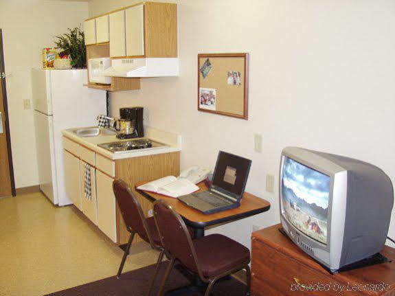 Woodspring Suites Charlotte Gastonia Room photo